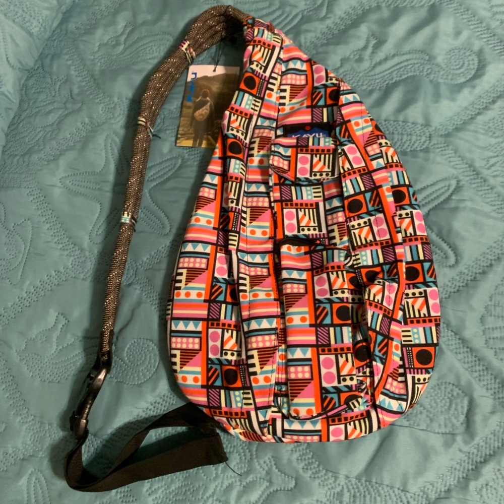 KAVU New